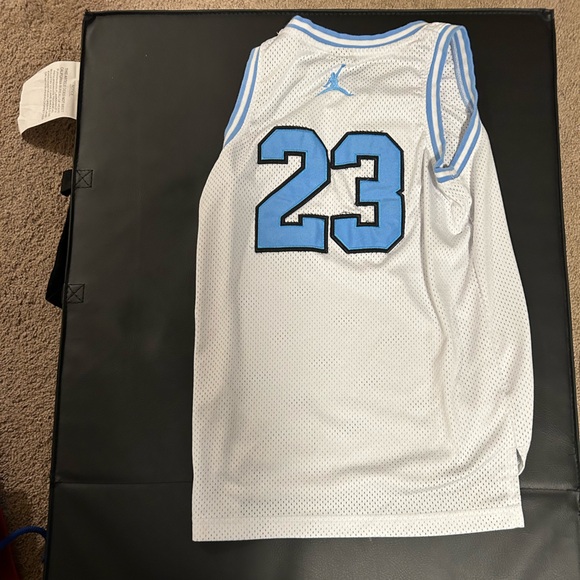 Jordan jersey boys size medium - Picture 2 of 3